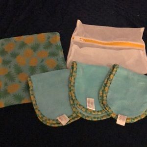 Campanelli towels for make up removal